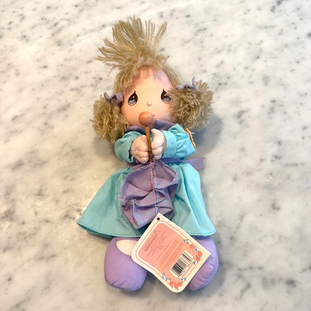 Vintage Precious Moments Applause April Doll of the Month #16635 NWT Tag 11"